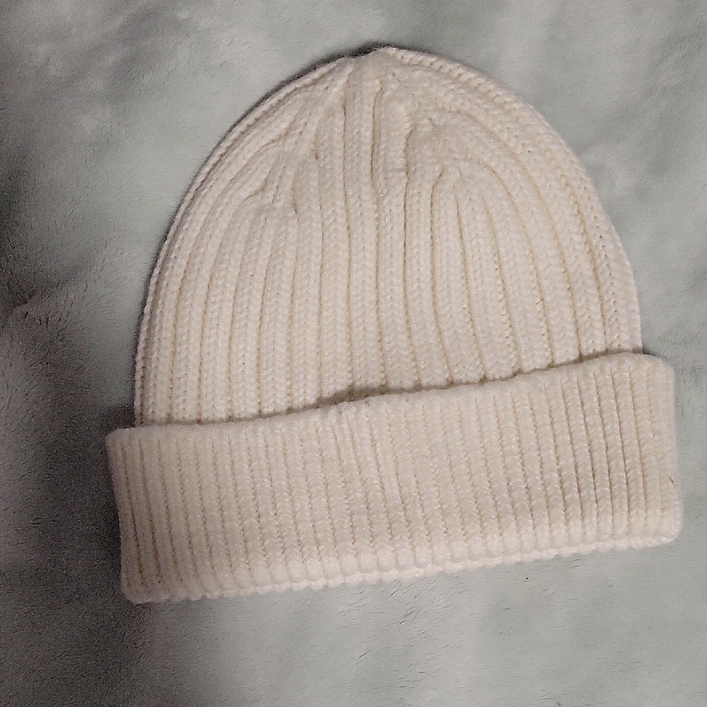 Cozy Cream Knit Beanie